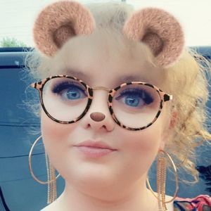 Meet your Posher, Marianna